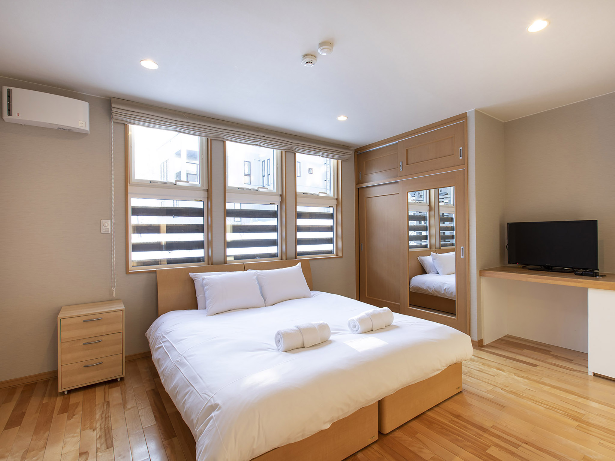 Casi67 East - Guest bedroom design